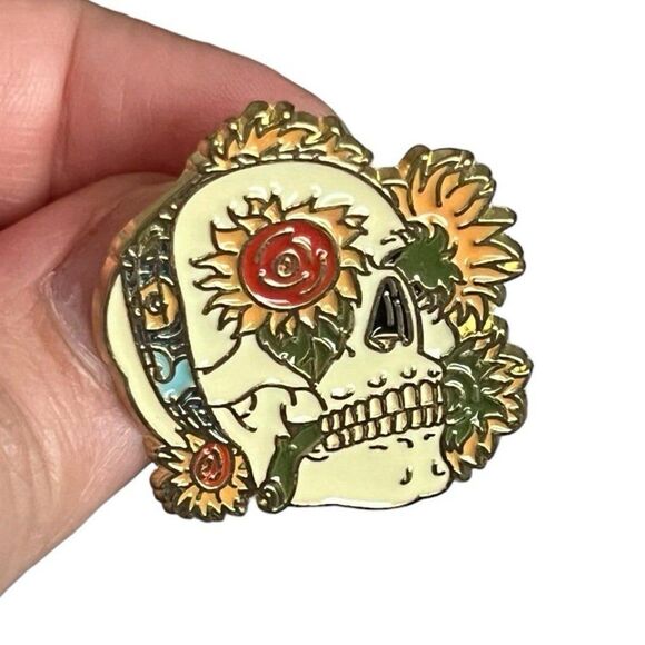 Vincent Van Gogh Inspired Artwork Sunflower Skull Enamel Pin - Picture 2 of 9